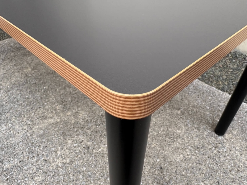 ビネイル　ミーティングテーブル　中央配線機能付き　W1800/D800　中古_4