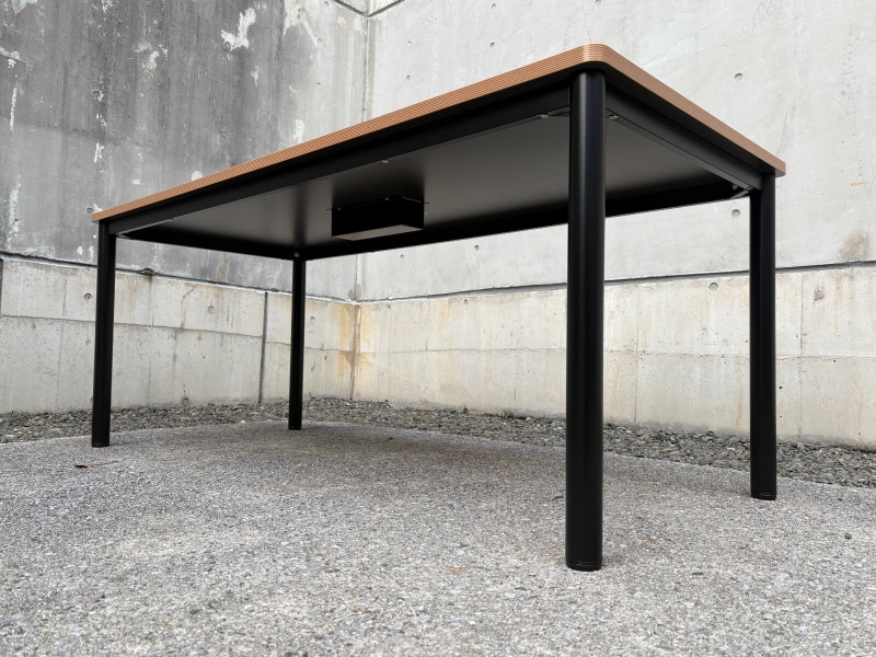 ビネイル　ミーティングテーブル　中央配線機能付き　W1800/D800　中古_7