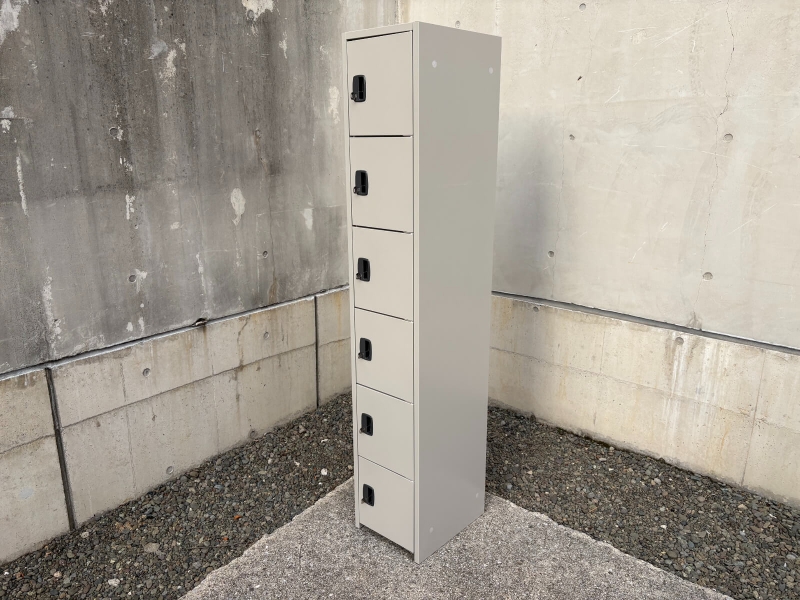 1列6段　6人用ロッカー　中古