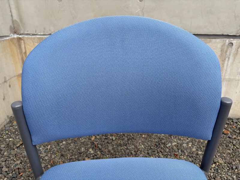 NO,2300シリーズ　ミーティングチェア　キャスター付　中古_4