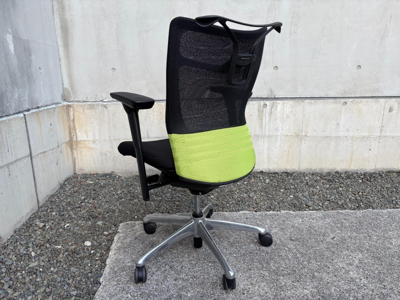 フィーゴチェア 　メッシュタイプ　グリーン　可動肘付き（パッド新品）　中古_1
