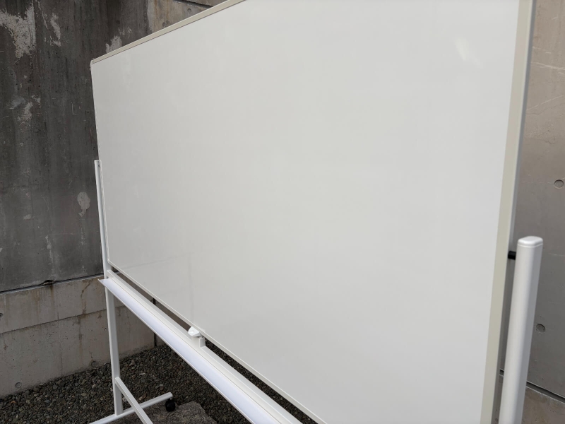 GARAGE　脚付きホワイトボード　スチール　無地両面　Ｗ1800　中古_3