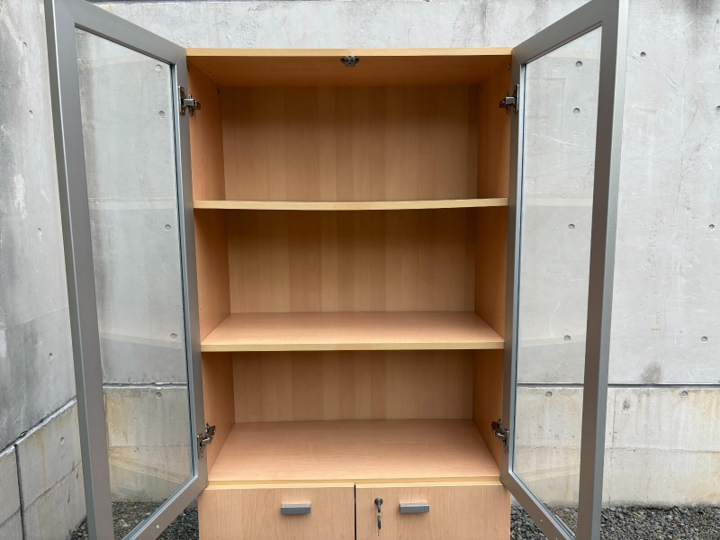 ガラス+木扉　木製両開き書棚　中古_1