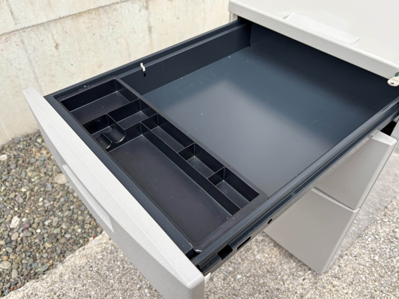 CZデスクシリーズ　3段ワゴン　中古_5