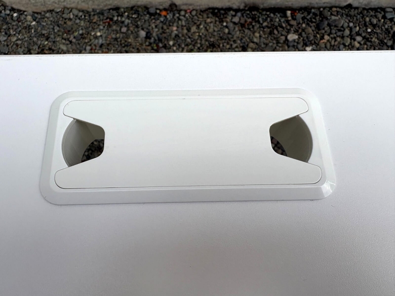 GSHシリーズ　平机　W1400/D700/H700　ホワイト　中古_4