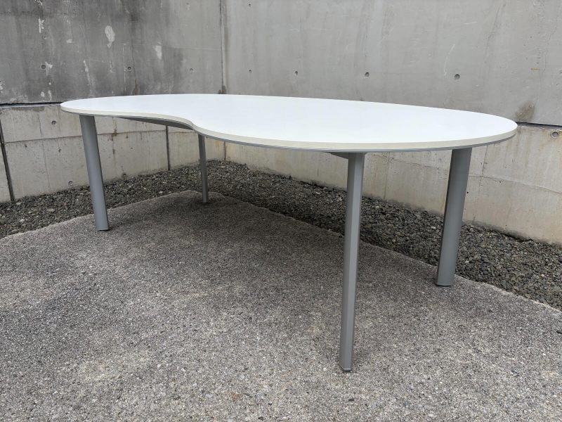 ヴァリウステーブル　ビーンズ型　W2200/D1200㎜　中古_0