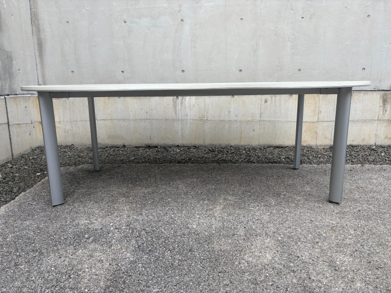 ヴァリウステーブル　ビーンズ型　W2200/D1200㎜　中古_1