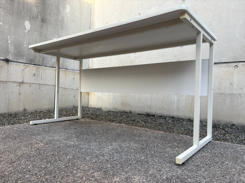 SCデスク　W1400/D595/H700㎜　ホワイト　中古_6