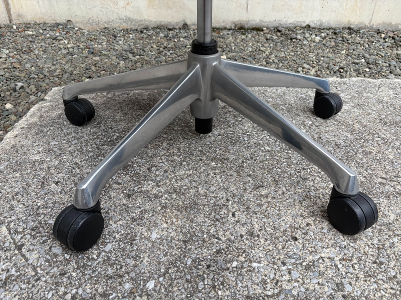 シルフィー　可動肘付き　ブラック　中古 【肘パッド新品交換済み】_7