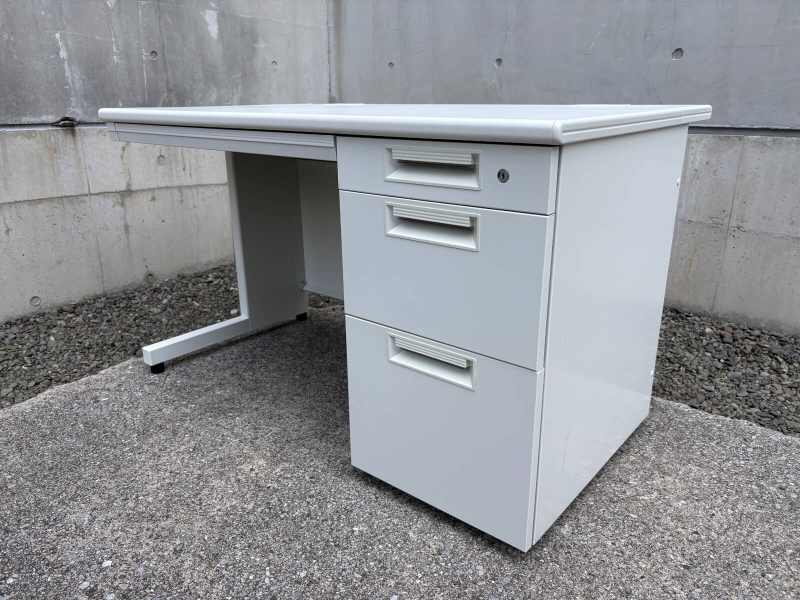 LEED（リード）　片袖机　W1200　中古