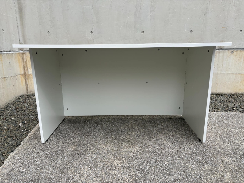 木製ワークデスク　W1200/D700/H700㎜　ホワイト　中古_1