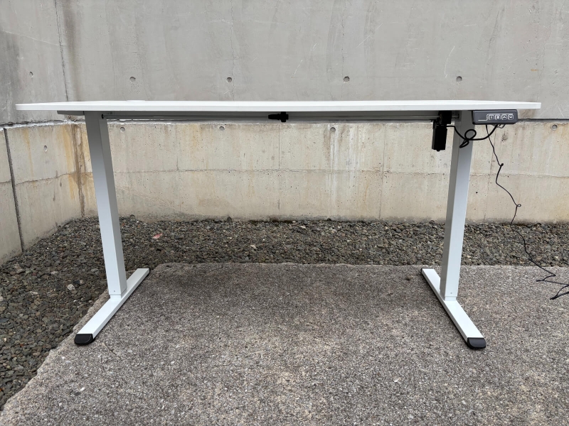 電動昇降デスク　W1400/D600/H730-1180㎜　中古_1