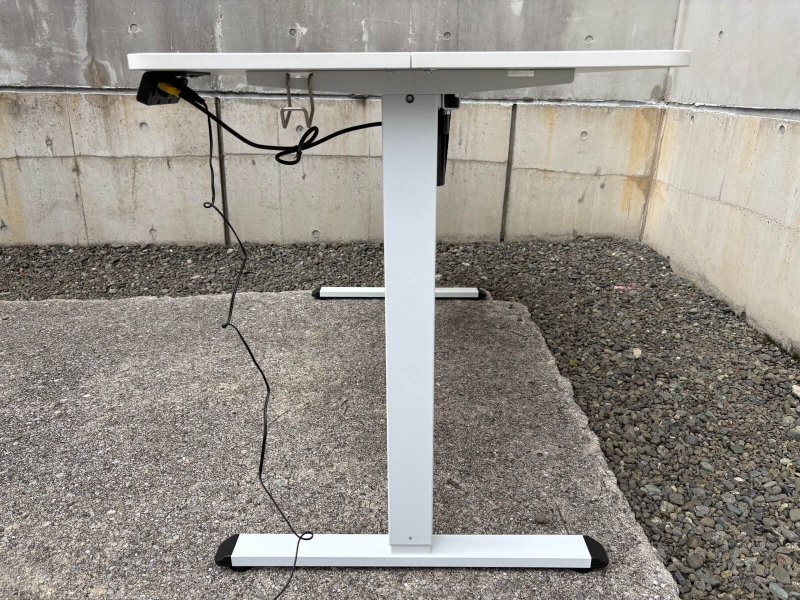 電動昇降デスク　W1400/D600/H730-1180㎜　中古_2