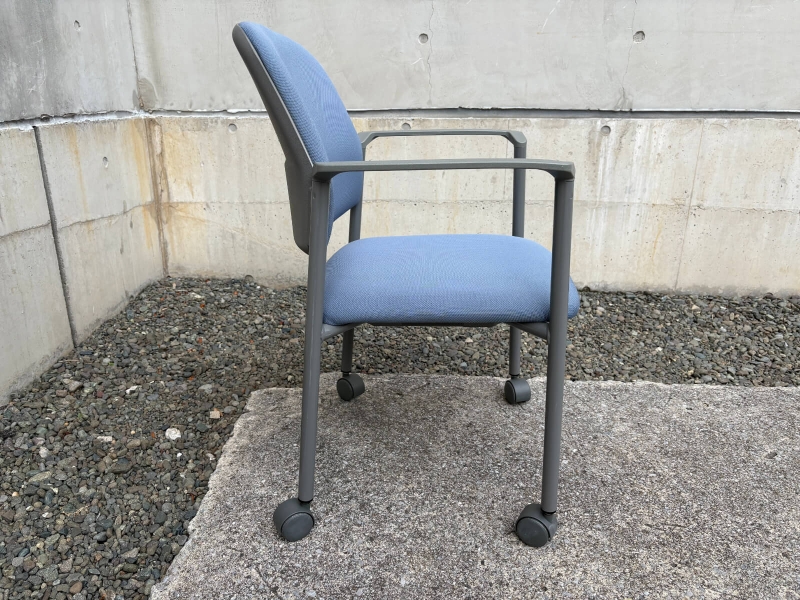 LKシリーズ　ミーティングチェア　キャスター付　中古_1
