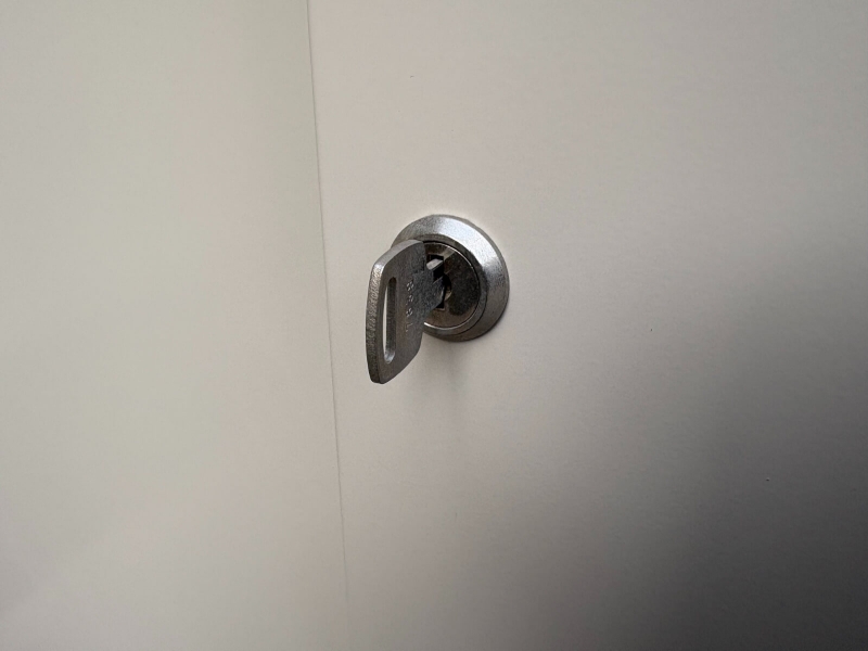 33タイプ　スチール引違い書庫　中古_4