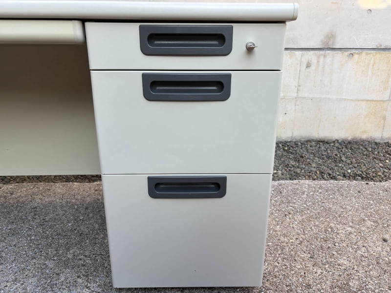 LAデスクシリーズ　片袖机　W1200　ライトグレー　中古_4