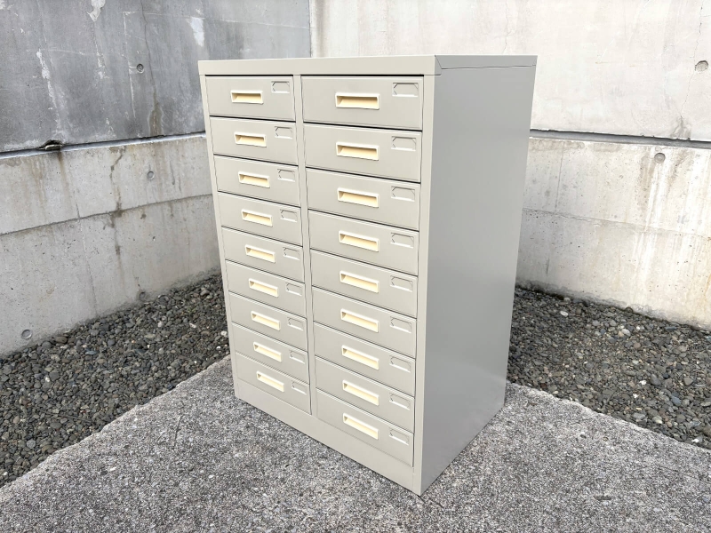 スチール製レターケース　2列9段　中古