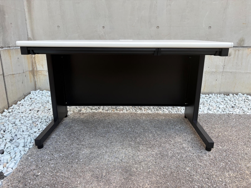 フラットライン　平机　W1200/D700㎜　中古_1