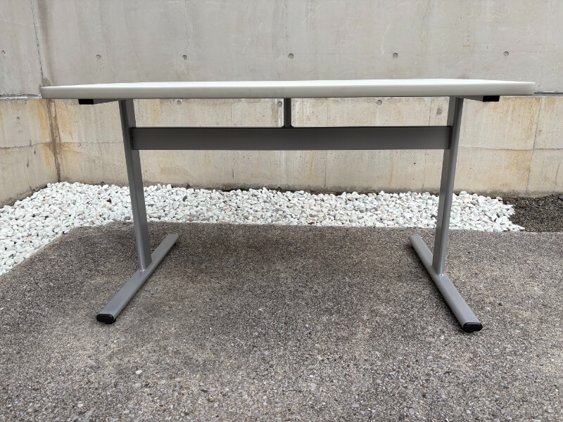 ミーティングテーブル　T字脚タイプ　W1200/D750　中古_1