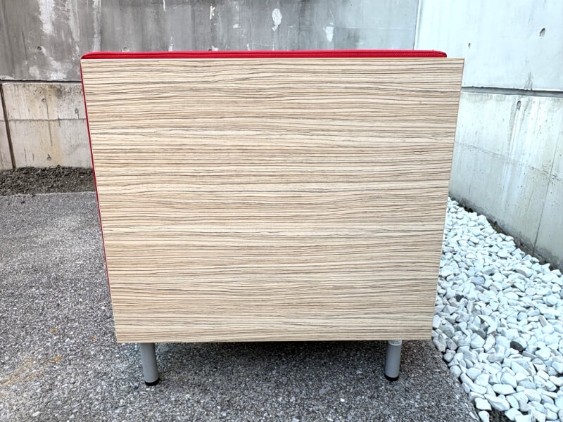 リオルド　3人掛けロビーチェア　ゼブラウッド×レッド　中古_2