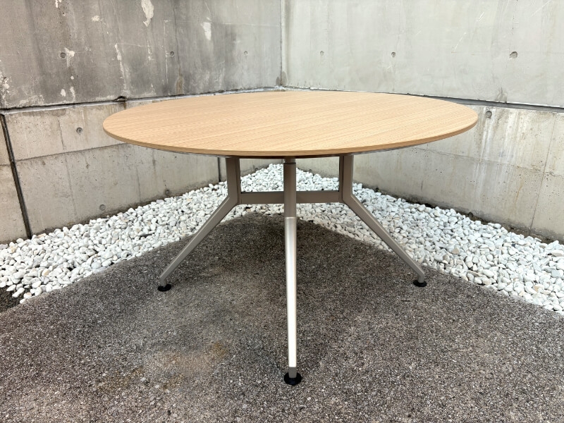 DDシリーズ　円形テーブル　Φ1200　中古